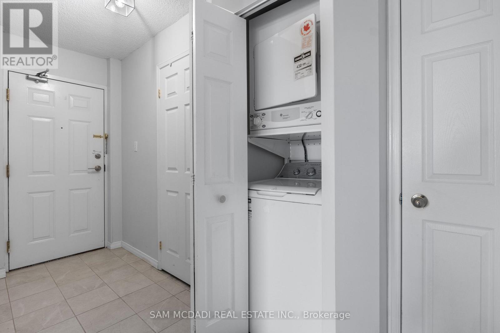 306 - 32 Tannery Street, Mississauga, Ontario  L5M 6T6 - Photo 2 - W12839826