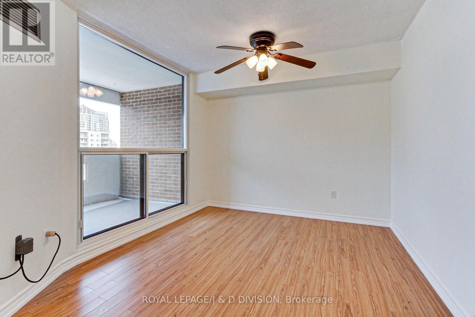 1909 - 1580 Mississauga Valley Boulevard, Mississauga, Ontario  L5A 3T8 - Photo 14 - W12839848