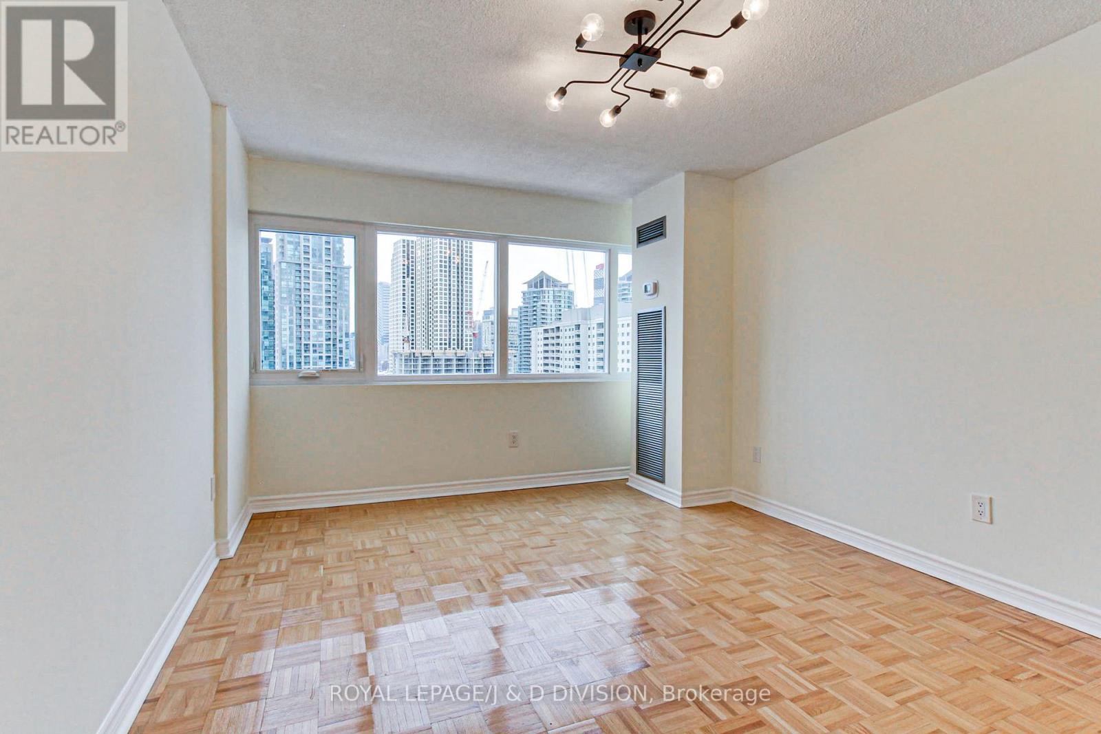 1909 - 1580 Mississauga Valley Boulevard, Mississauga, Ontario  L5A 3T8 - Photo 25 - W12839848