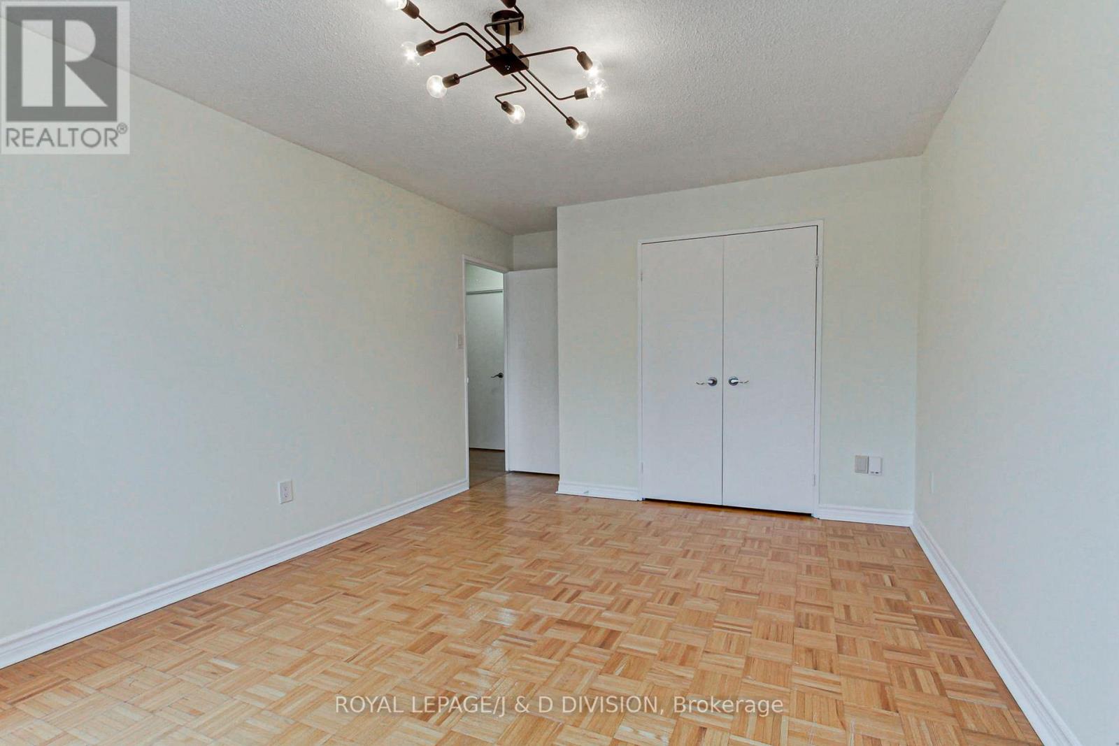 1909 - 1580 Mississauga Valley Boulevard, Mississauga, Ontario  L5A 3T8 - Photo 26 - W12839848