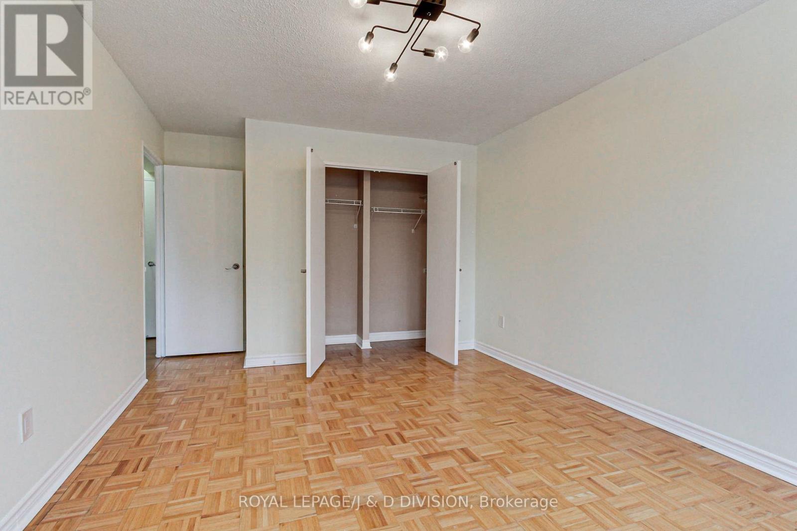 1909 - 1580 Mississauga Valley Boulevard, Mississauga, Ontario  L5A 3T8 - Photo 27 - W12839848