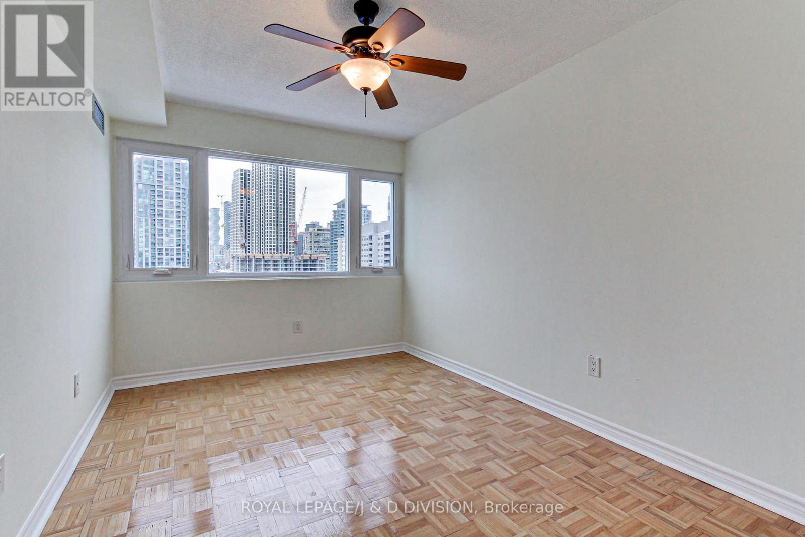 1909 - 1580 Mississauga Valley Boulevard, Mississauga, Ontario  L5A 3T8 - Photo 28 - W12839848