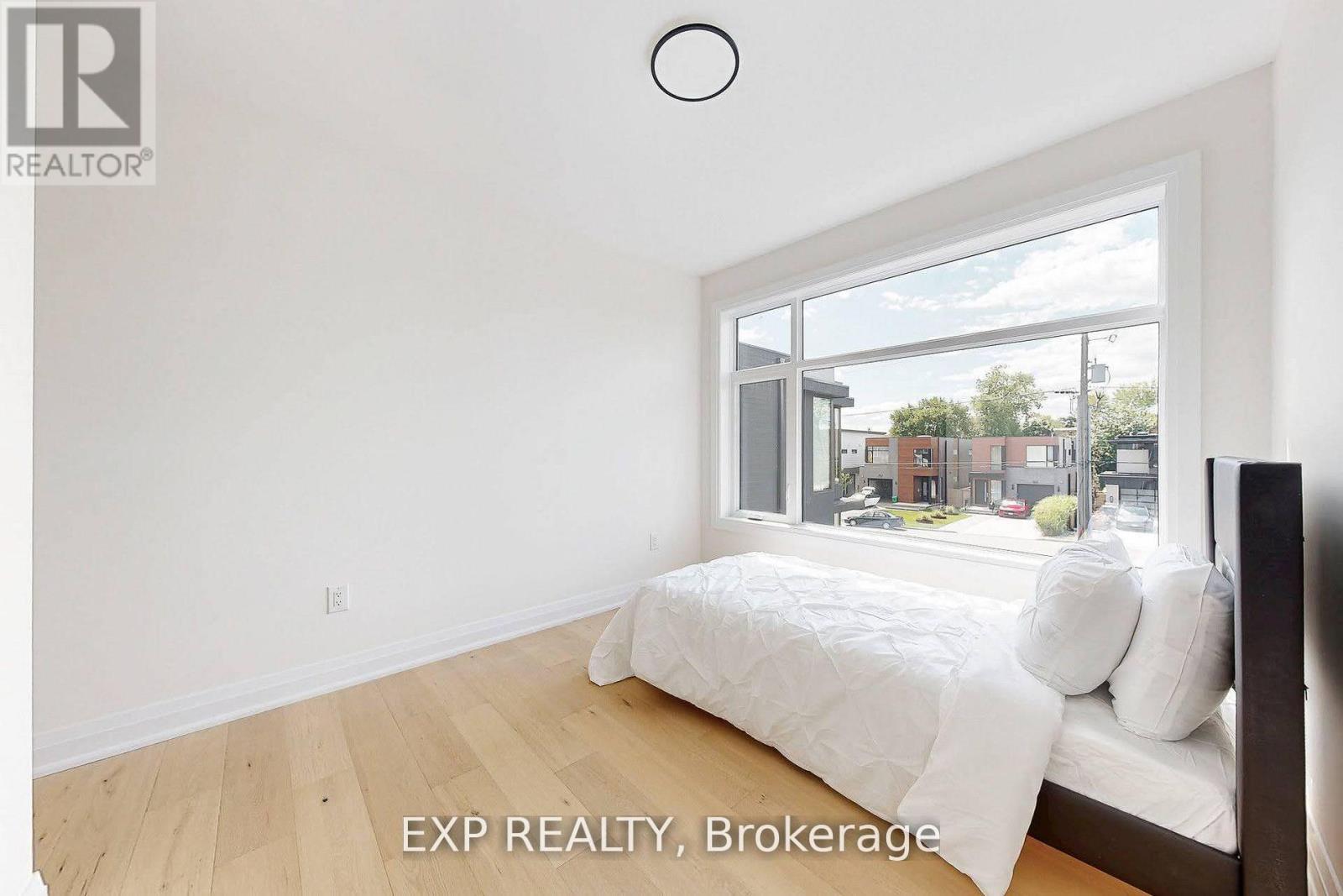 768 Montbeck Crescent, Mississauga, Ontario  L5G 1P3 - Photo 25 - W12839858