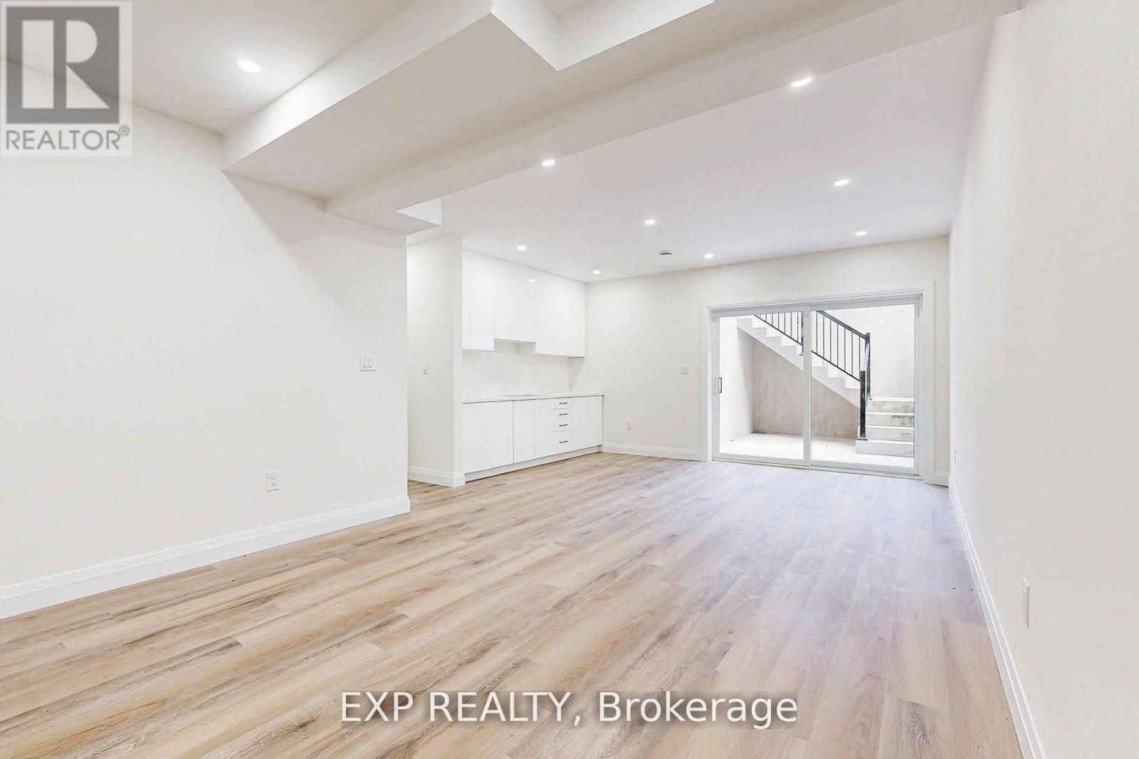 768 Montbeck Crescent, Mississauga, Ontario  L5G 1P3 - Photo 35 - W12839858