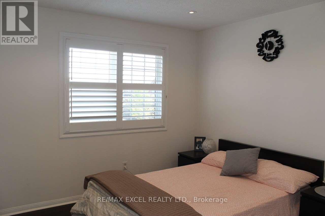 844 Gazley Circle, Milton, Ontario  L9T 6L6 - Photo 11 - W12839874