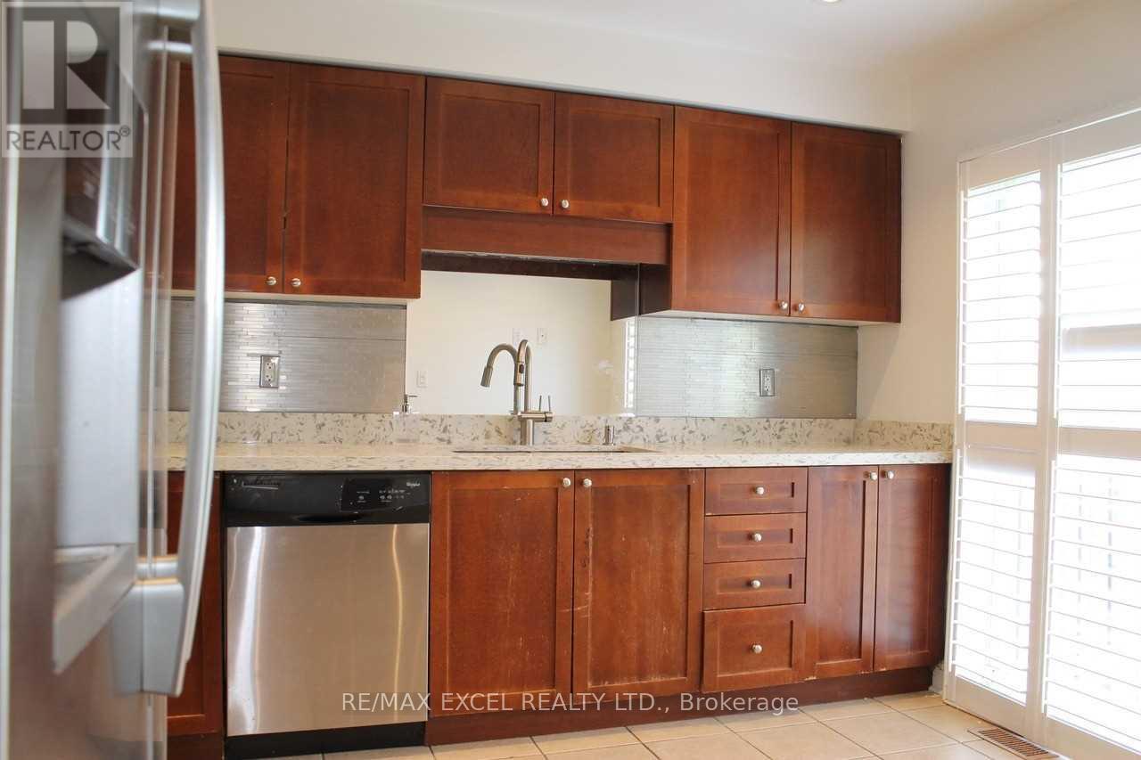 844 Gazley Circle, Milton, Ontario  L9T 6L6 - Photo 5 - W12839874