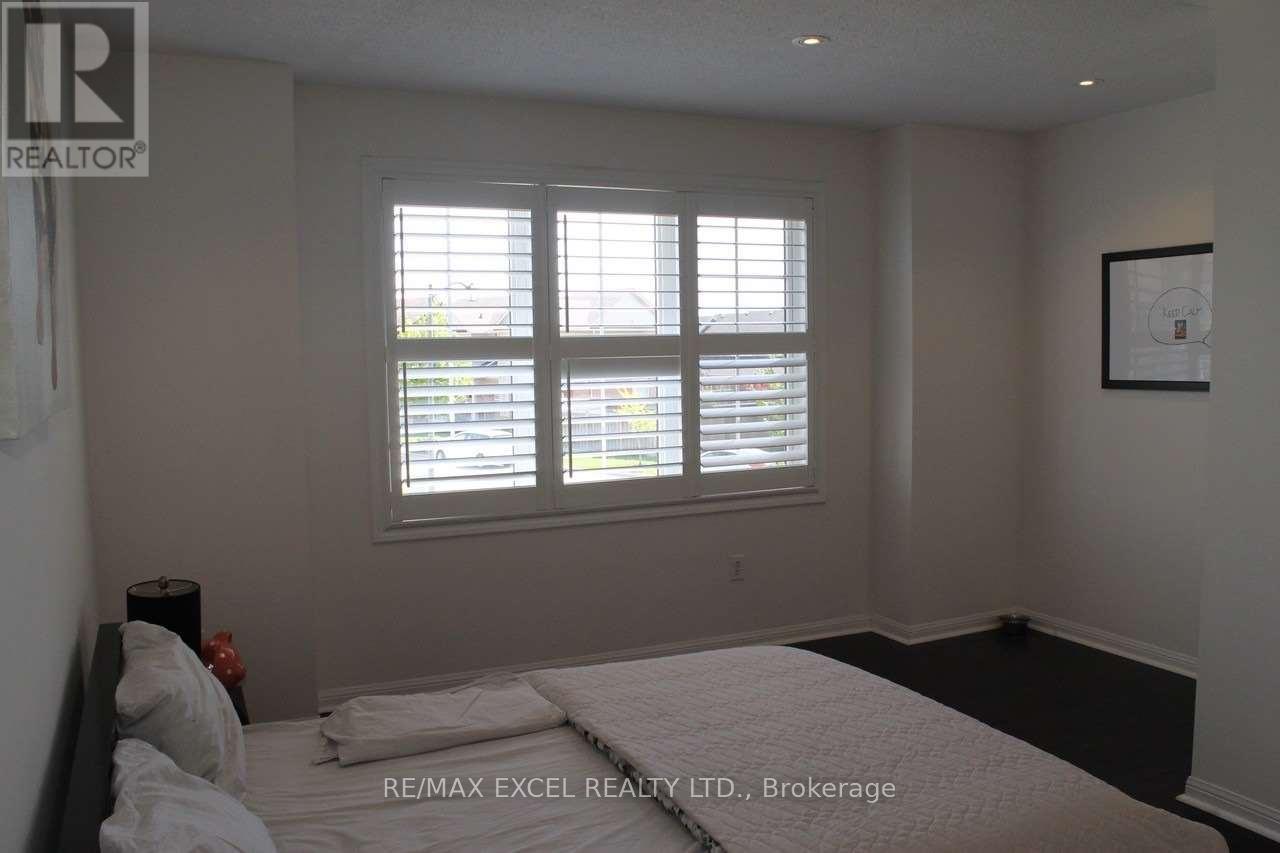 844 Gazley Circle, Milton, Ontario  L9T 6L6 - Photo 9 - W12839874