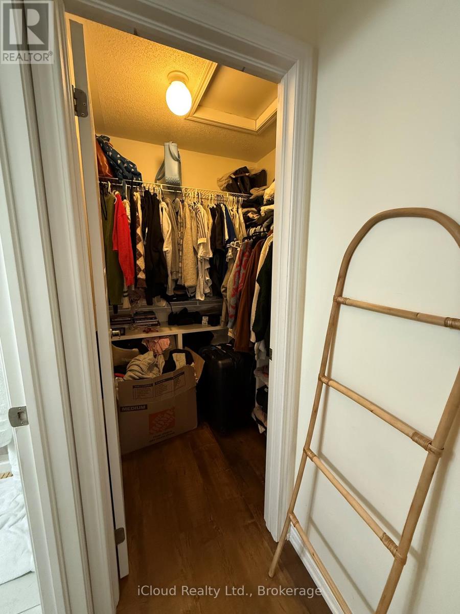 114 Frost Court, Milton (Fo Ford), Ontario  L9E 1C9 - Photo 11 - W12839878