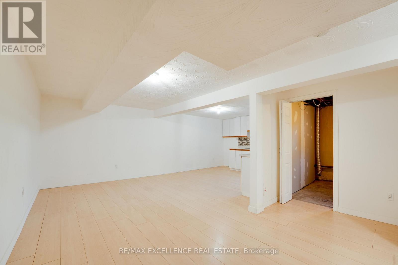 3692 Crabtree Crescent, Mississauga, Ontario  L4T 1S6 - Photo 32 - W12839902