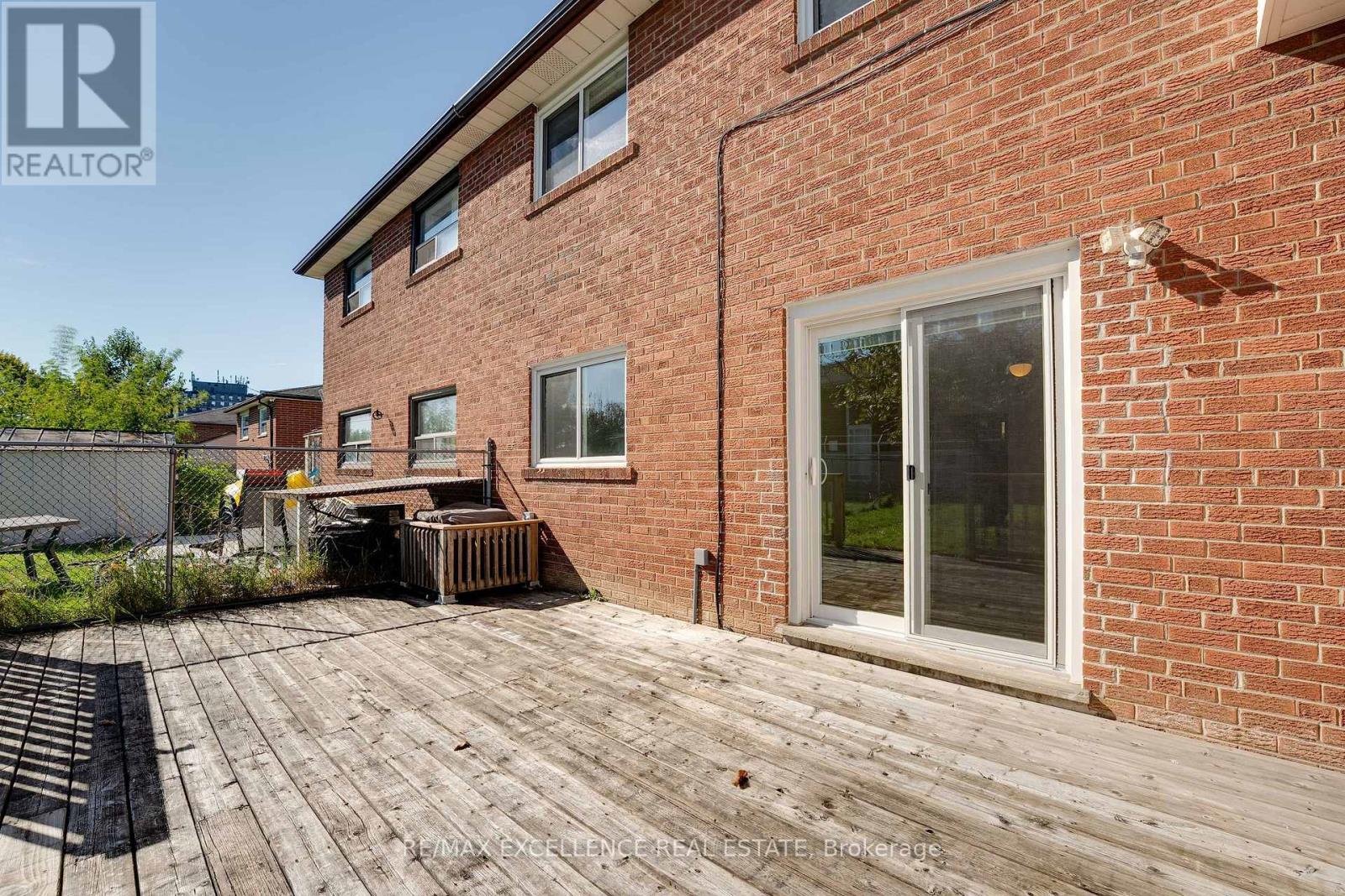 3692 Crabtree Crescent, Mississauga, Ontario  L4T 1S6 - Photo 33 - W12839902