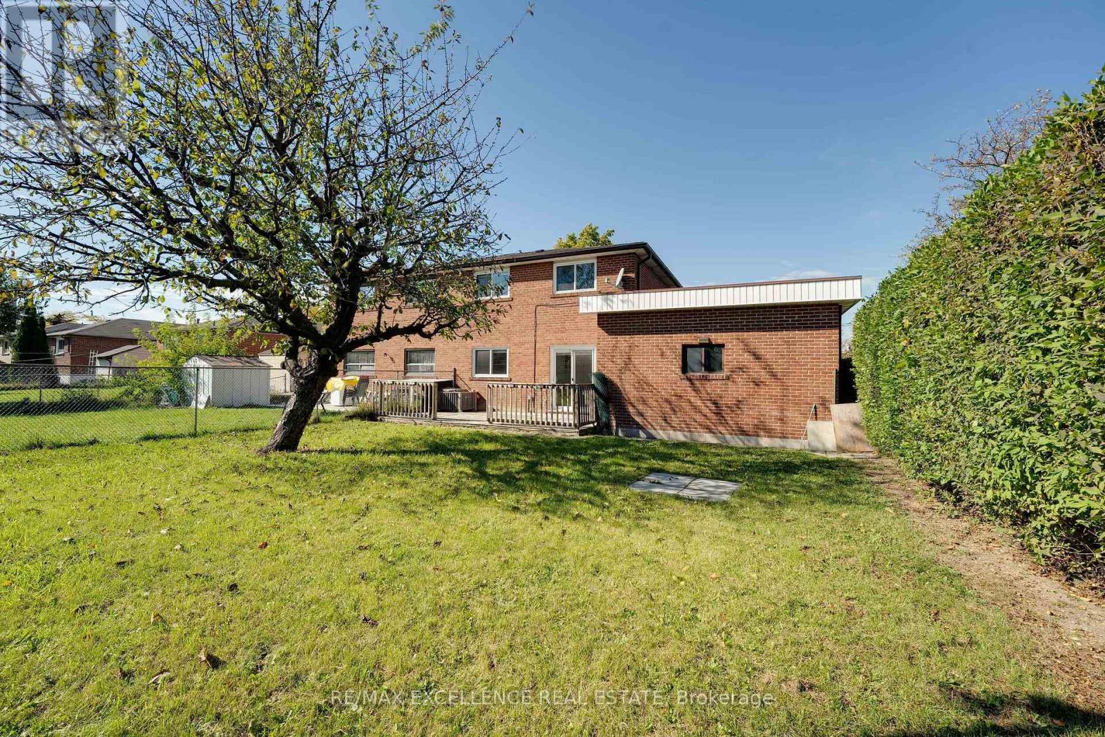 3692 Crabtree Crescent, Mississauga, Ontario  L4T 1S6 - Photo 34 - W12839902