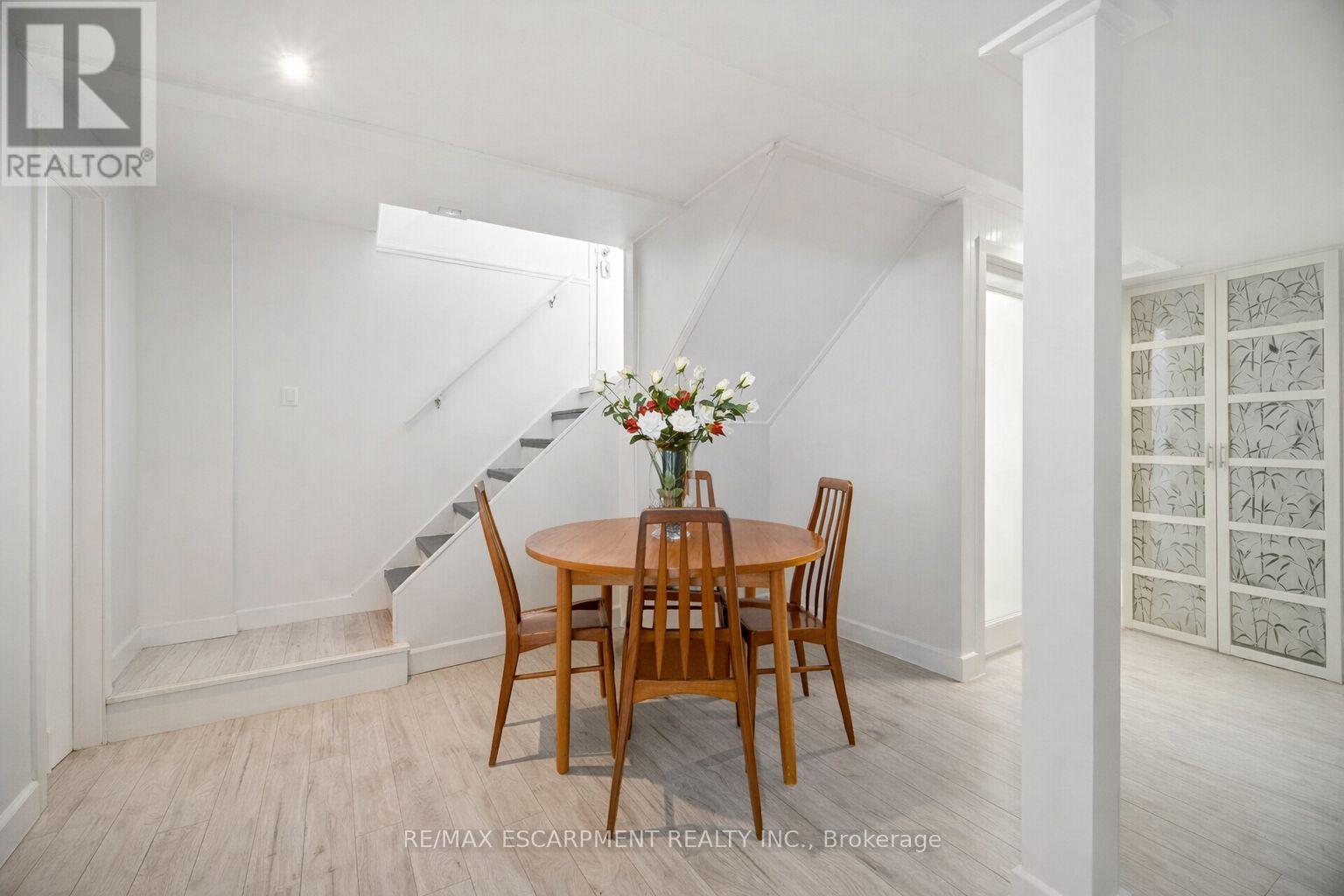 487 Wellington Crescent, Oakville, Ontario  L6L 4X6 - Photo 20 - W12839940