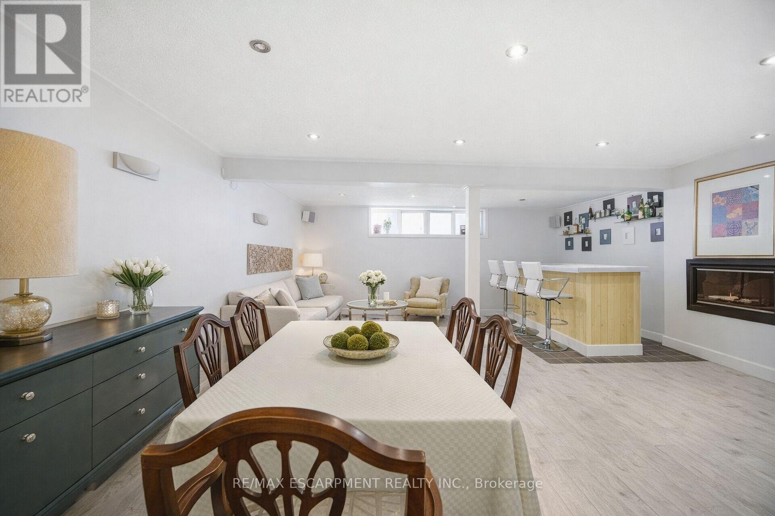 487 Wellington Crescent, Oakville, Ontario  L6L 4X6 - Photo 21 - W12839940