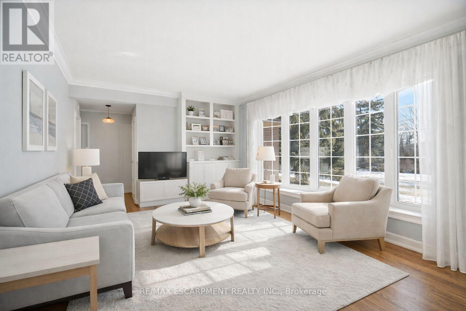 487 Wellington Crescent, Oakville, Ontario  L6L 4X6 - Photo 7 - W12839940