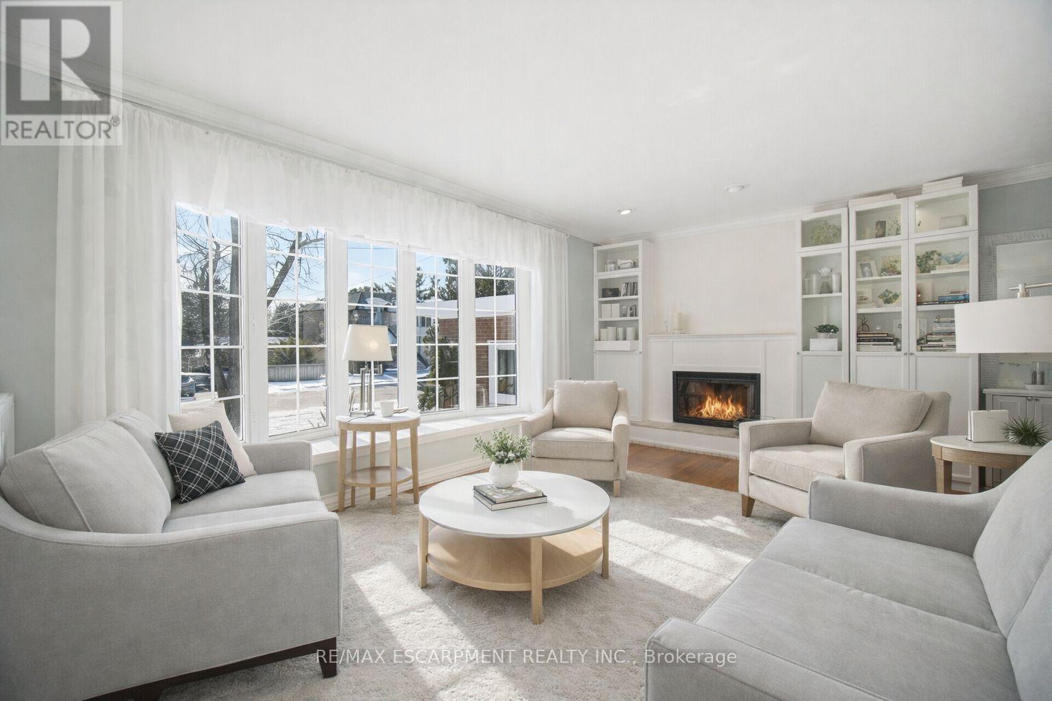 487 Wellington Crescent, Oakville, Ontario  L6L 4X6 - Photo 8 - W12839940