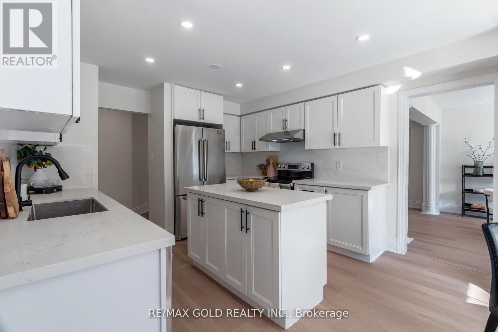 9 Morgandale Road, Brampton, Ontario  L7A 2K1 - Photo 14 - W12839968