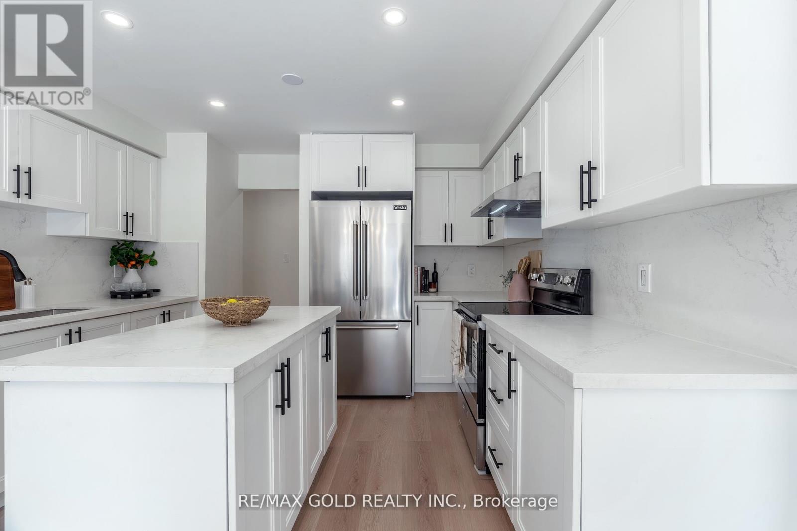 9 Morgandale Road, Brampton, Ontario  L7A 2K1 - Photo 17 - W12839968