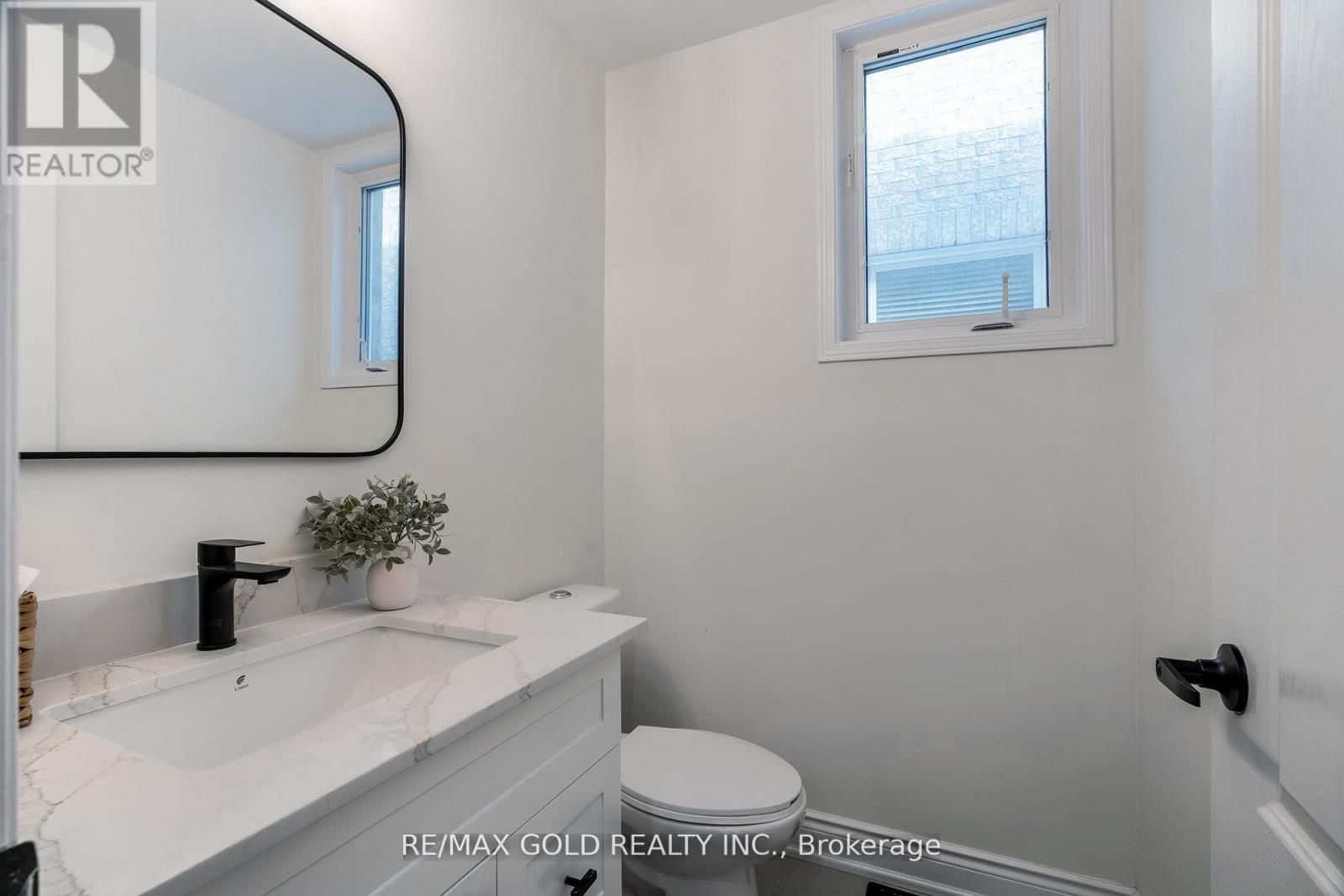 9 Morgandale Road, Brampton, Ontario  L7A 2K1 - Photo 39 - W12839968