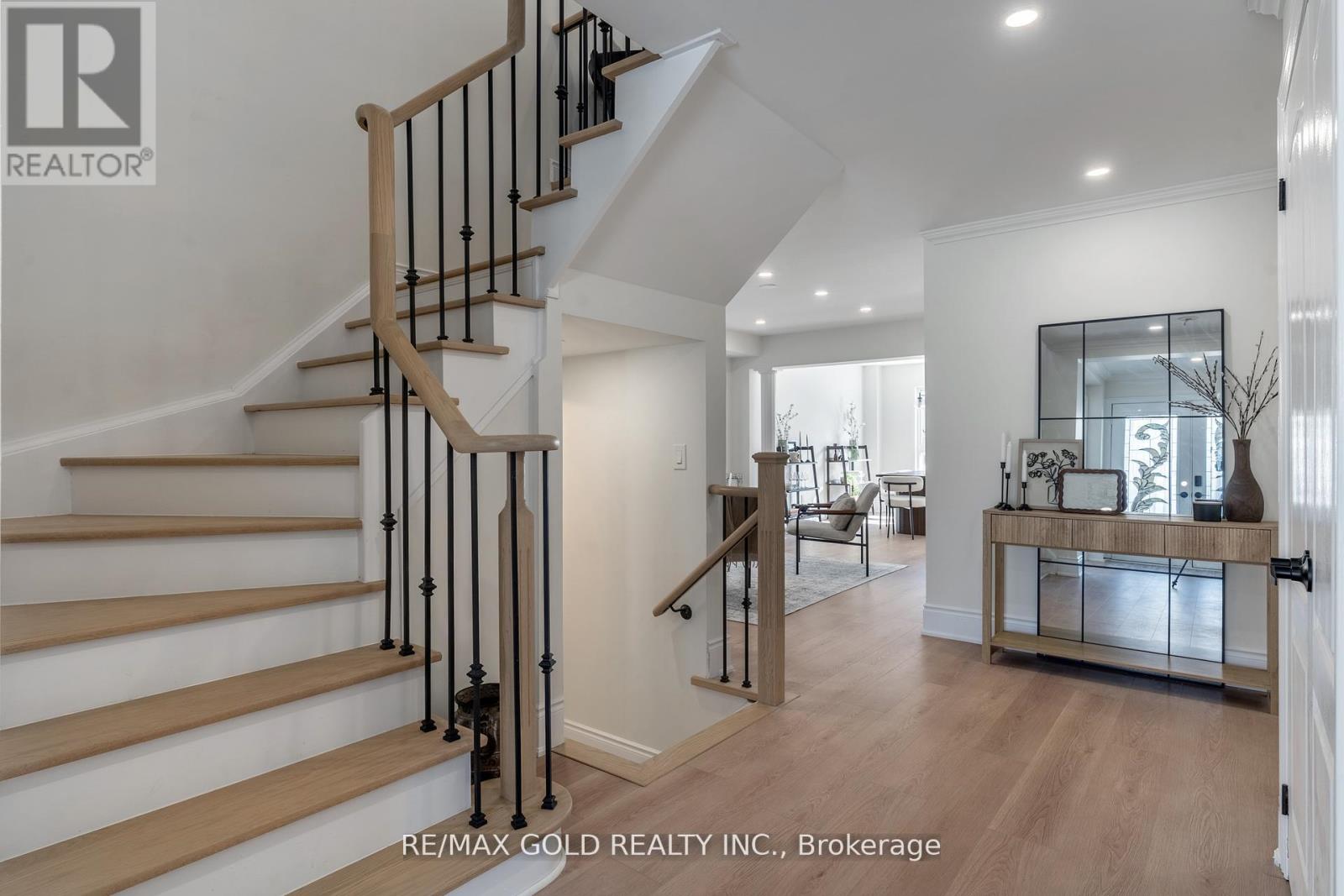 9 Morgandale Road, Brampton, Ontario  L7A 2K1 - Photo 5 - W12839968