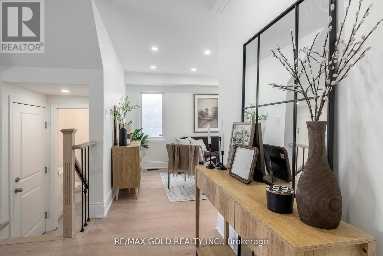 9 Morgandale Road, Brampton, Ontario  L7A 2K1 - Photo 6 - W12839968