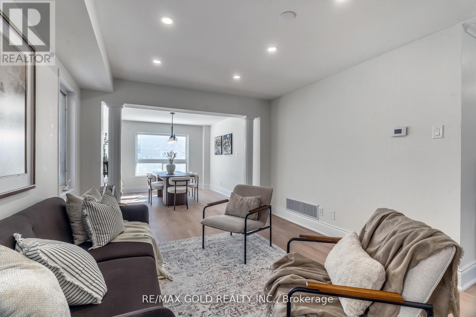 9 Morgandale Road, Brampton, Ontario  L7A 2K1 - Photo 8 - W12839968