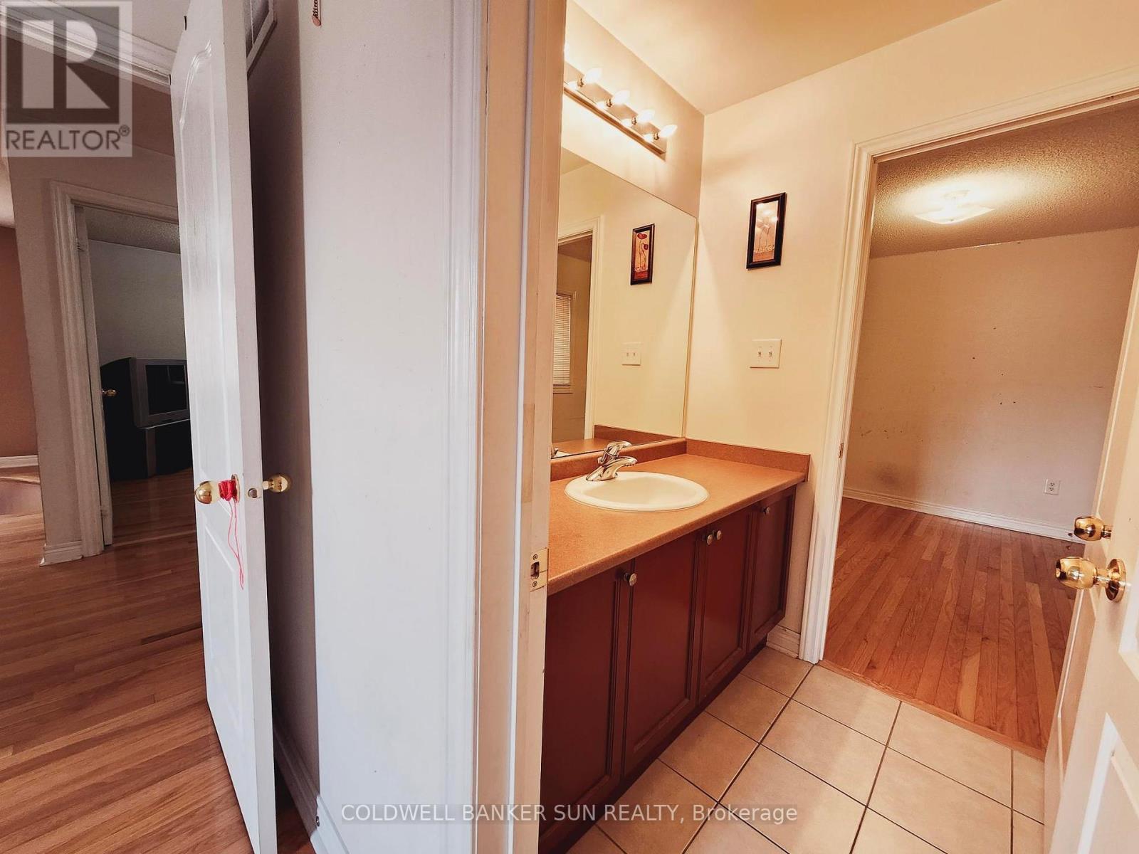 Upper - 31 Powell Drive, Brampton, Ontario  L6R 0L1 - Photo 14 - W12839978