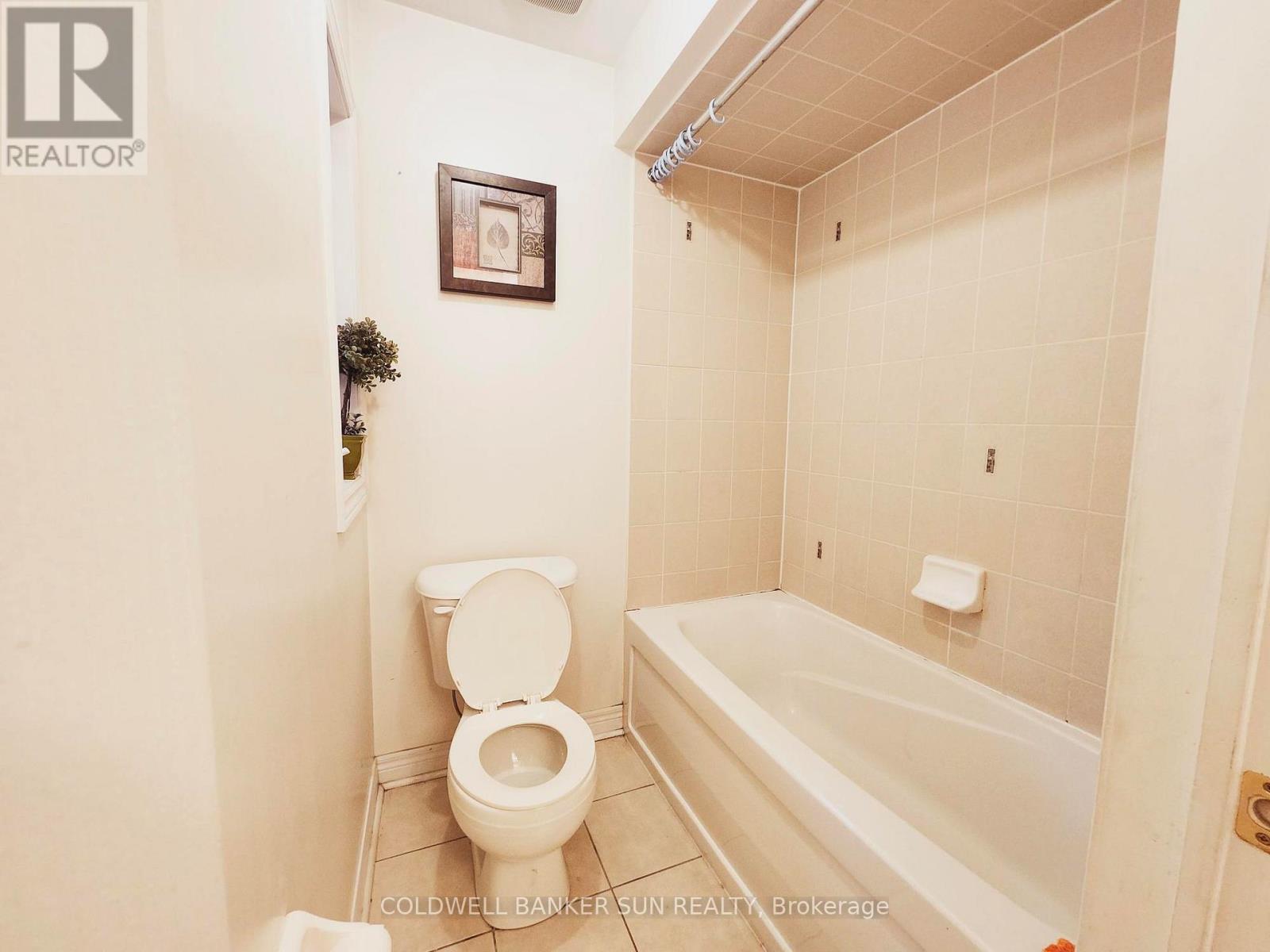 Upper - 31 Powell Drive, Brampton, Ontario  L6R 0L1 - Photo 15 - W12839978