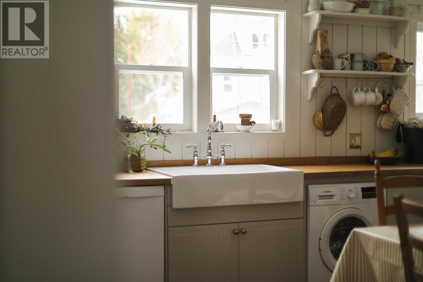 24 Thompson Street, Dartmouth, Nova Scotia  B2Y 2Y1 - Photo 15 - 202603001