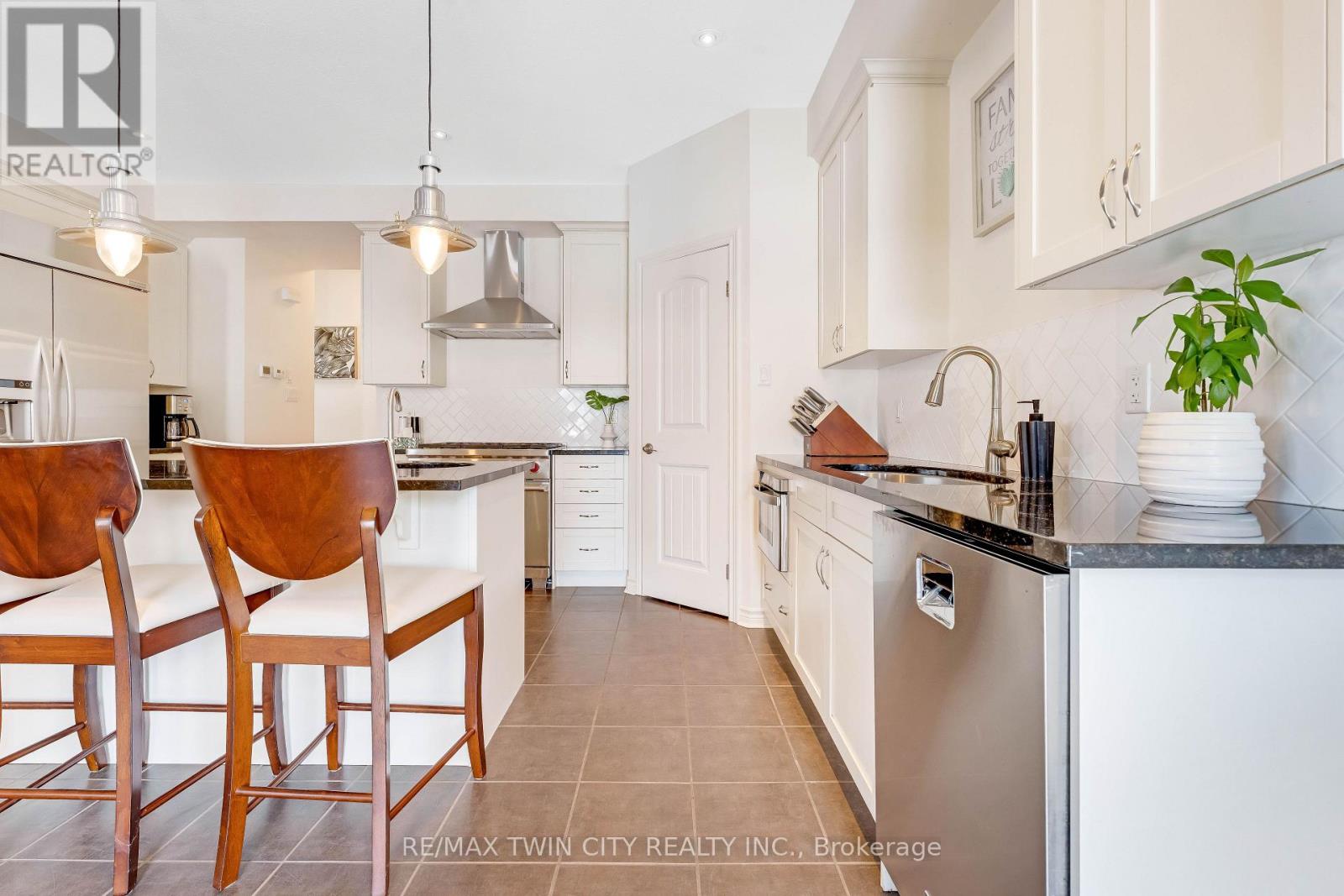 127 Eliza Avenue, Kitchener, Ontario  N2E 0C5 - Photo 12 - X12839018