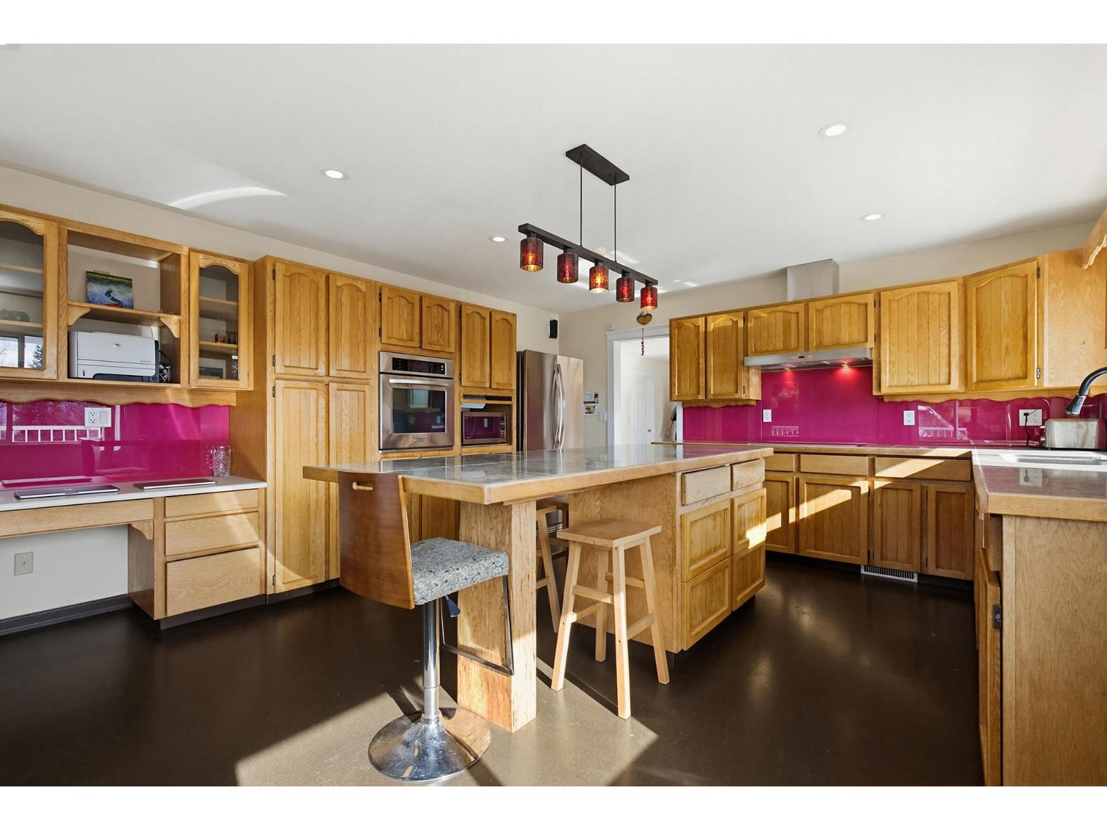 34639 Dunn Street, Mission, British Columbia  V2V 6W1 - Photo 4 - R3094500