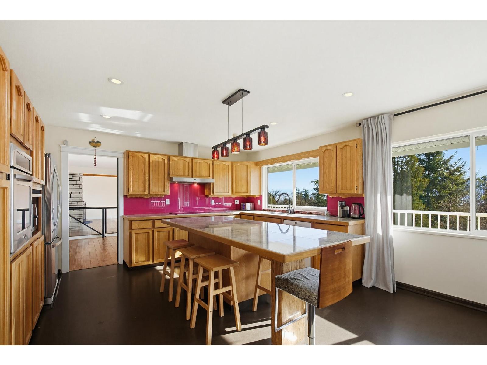 34639 Dunn Street, Mission, British Columbia  V2V 6W1 - Photo 6 - R3094500