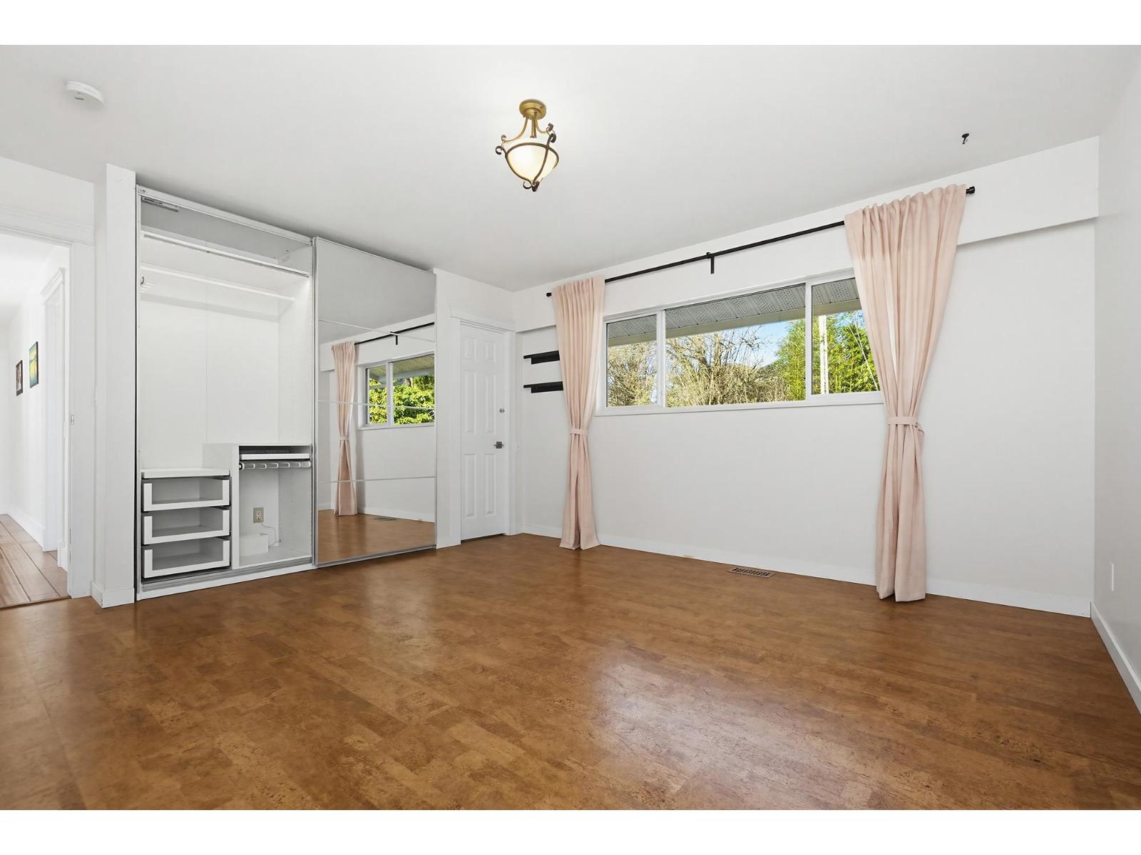 34639 Dunn Street, Mission, British Columbia  V2V 6W1 - Photo 18 - R3094500