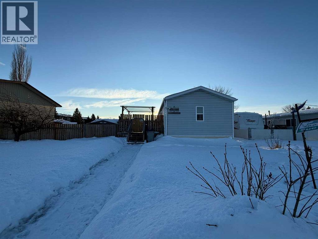 10 Auttreaux Drive, Whitecourt, Alberta  T7S 1C8 - Photo 2 - A2278990