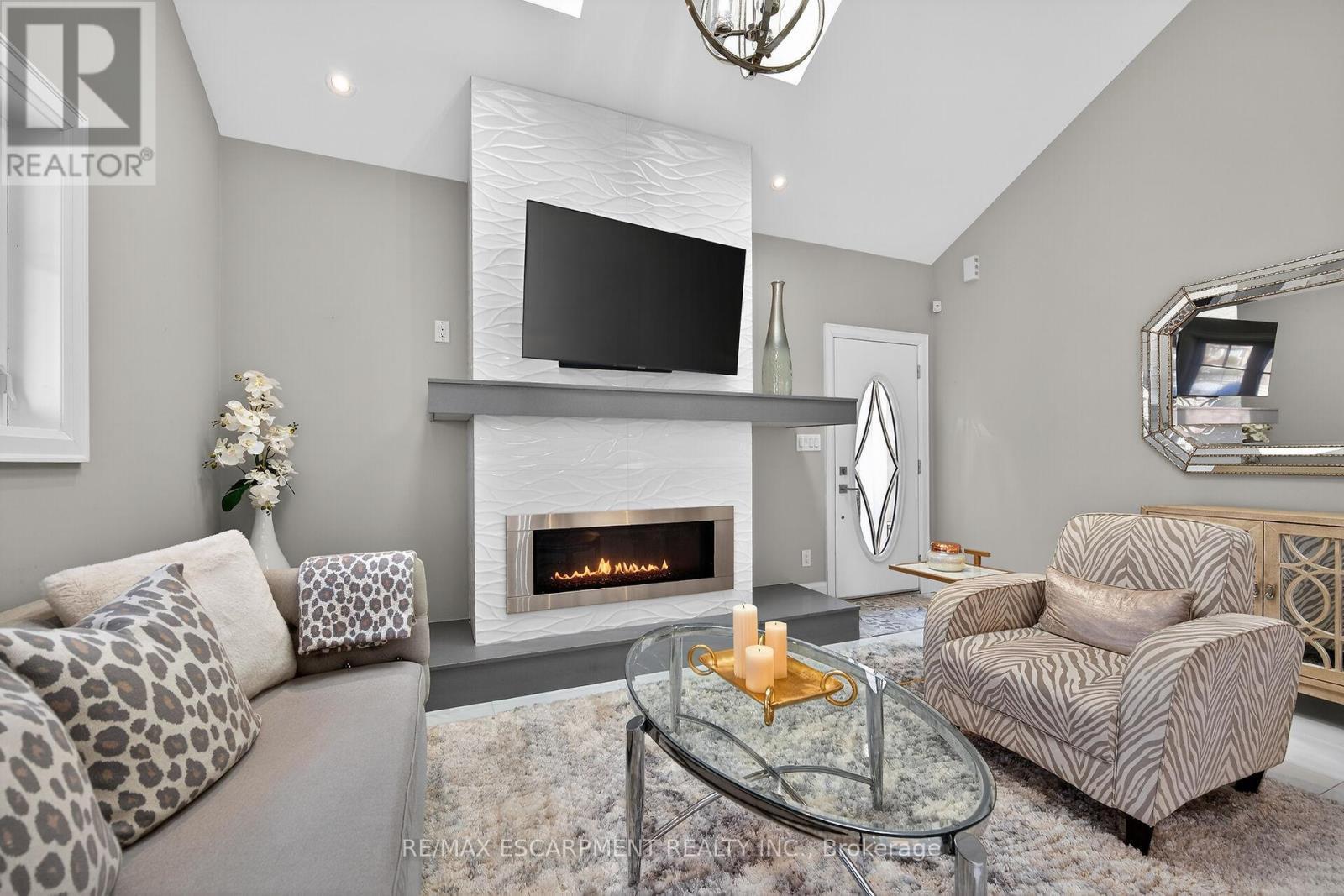 747 Vernon Place, Hamilton, Ontario  L9G 3H4 - Photo 39 - X12839766