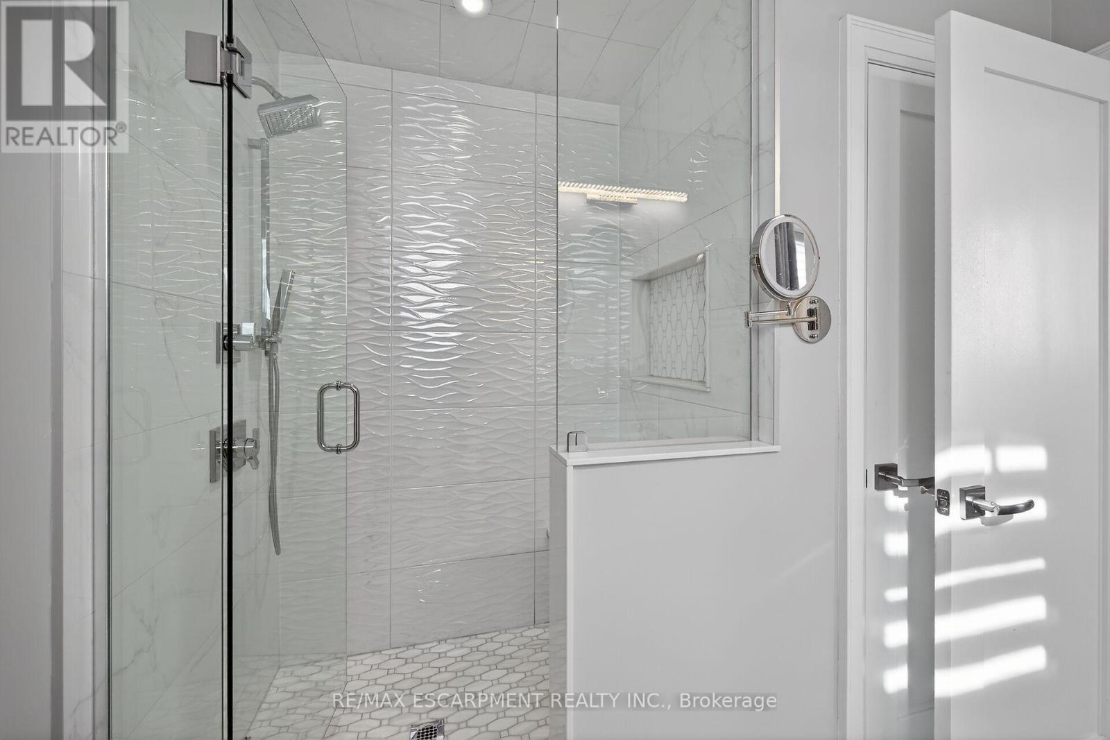 747 Vernon Place, Hamilton, Ontario  L9G 3H4 - Photo 43 - X12839766