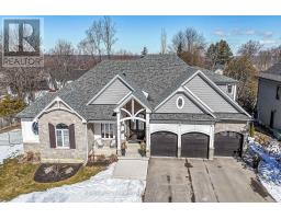 747 VERNON PLACE, Hamilton, Ontario