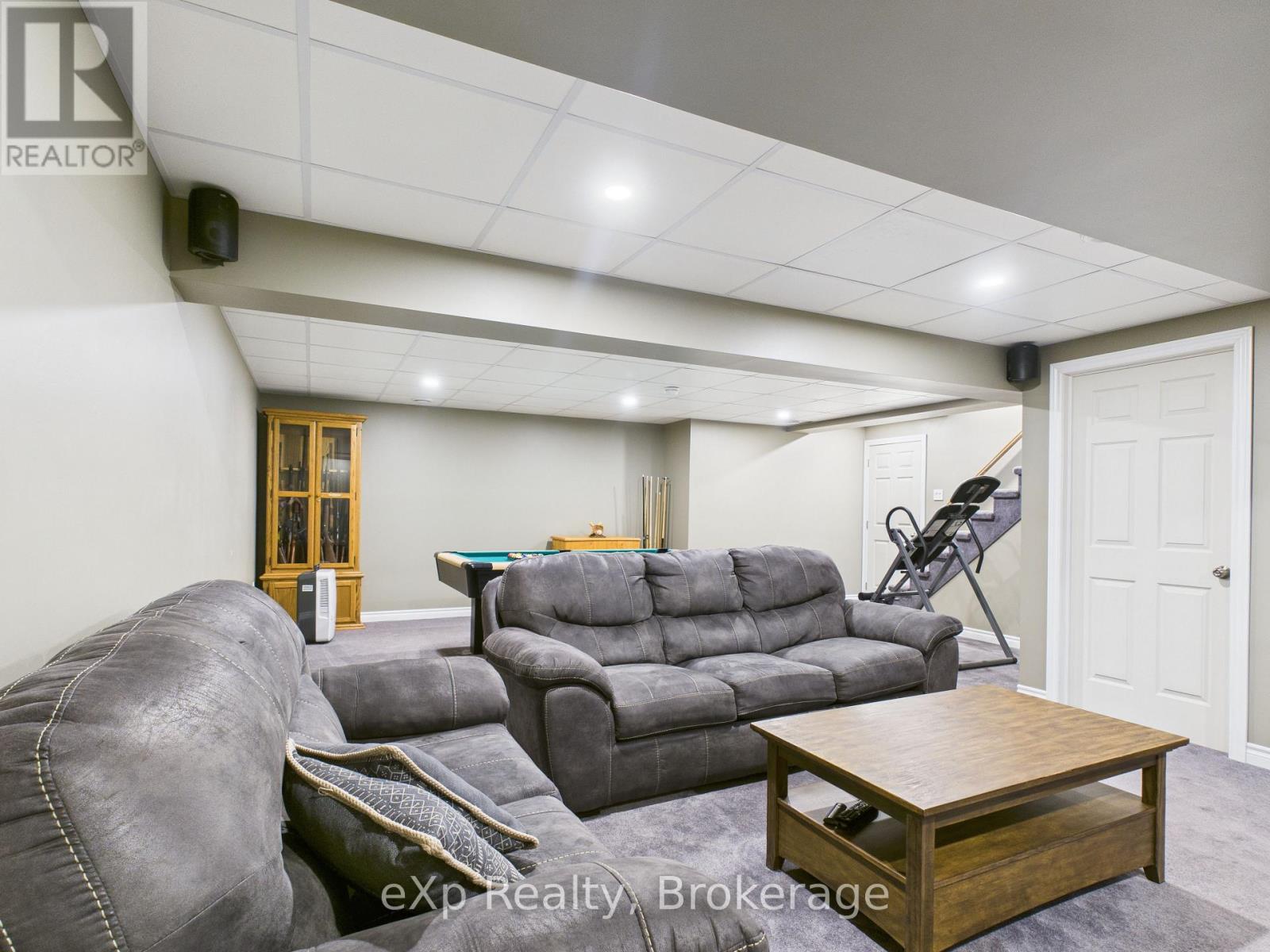 953 Greenock-Brant Line, Brockton, Ontario  N0G 1J0 - Photo 17 - X12839016