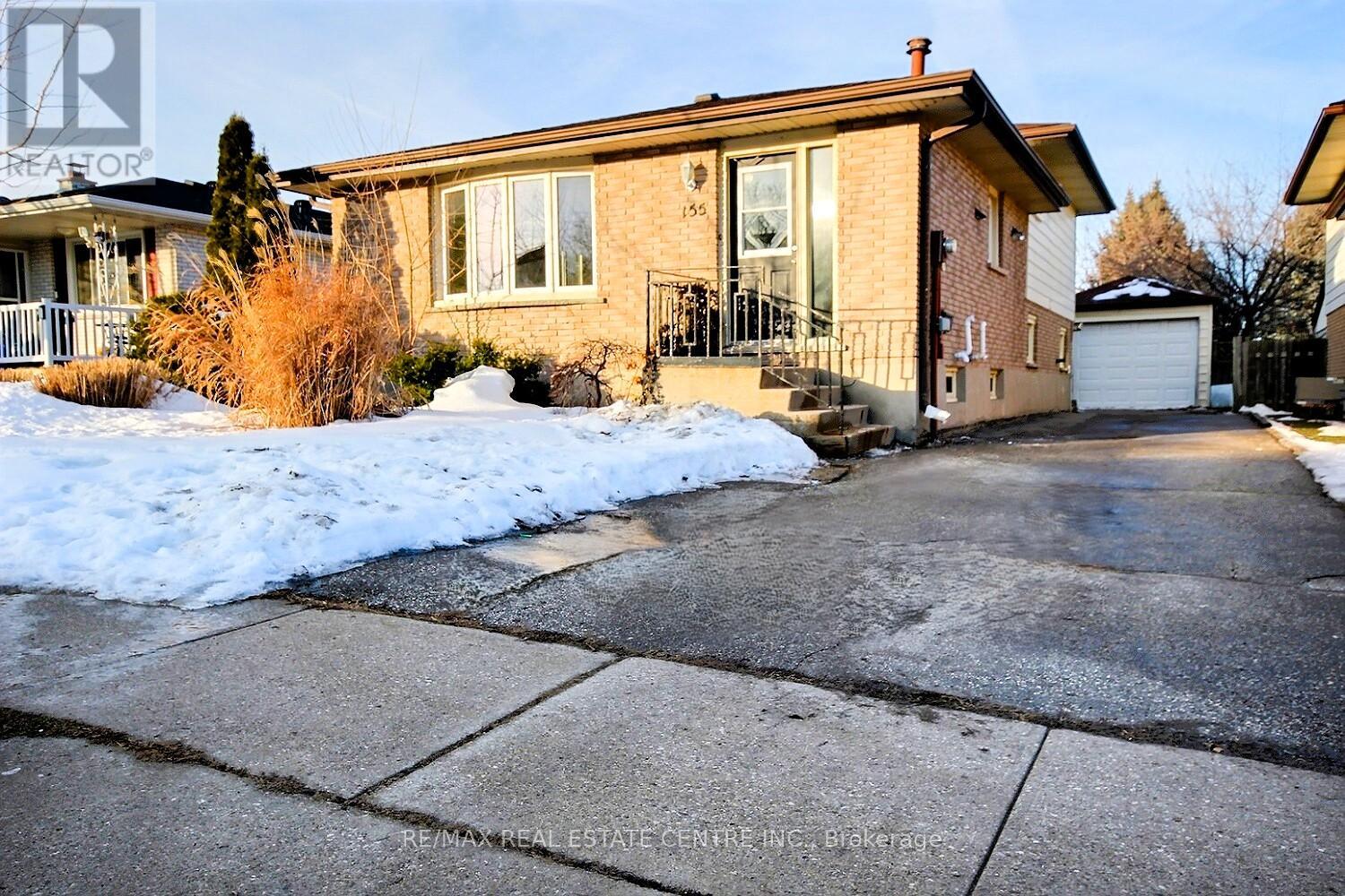 155 BAKERSFIELD DRIVE, Cambridge, Ontario