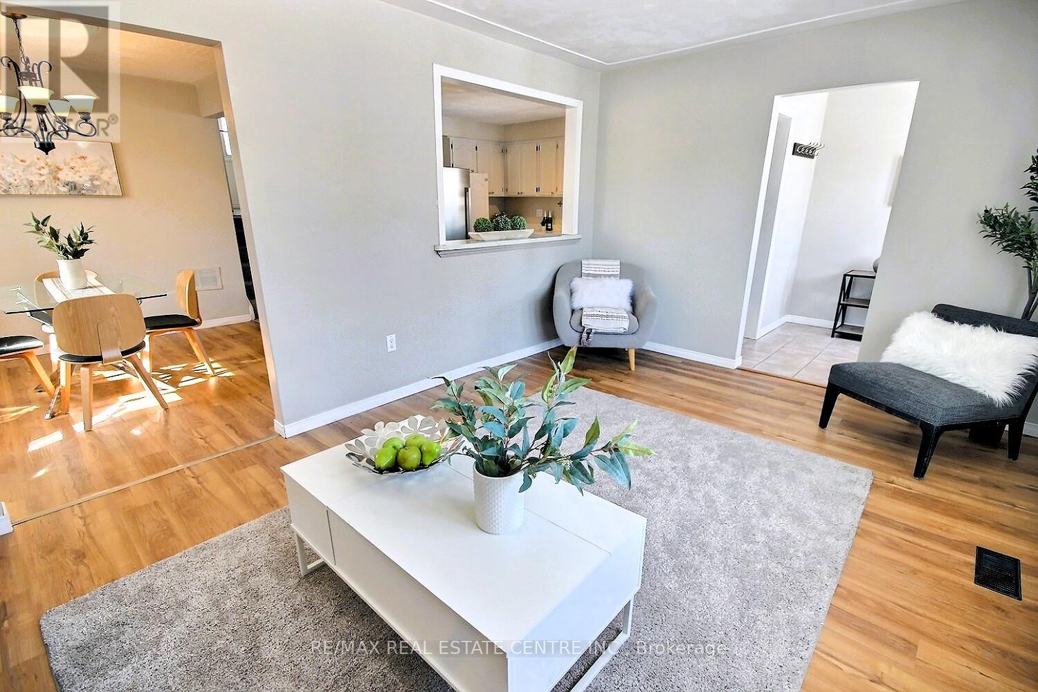 155 Bakersfield Drive, Cambridge, Ontario  N1R 6X9 - Photo 6 - X12839844