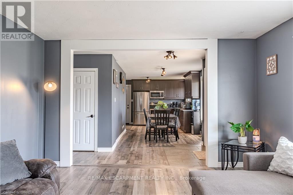 591 Governors Road E, Brant, Ontario  N3L 3E1 - Photo 15 - X12839864