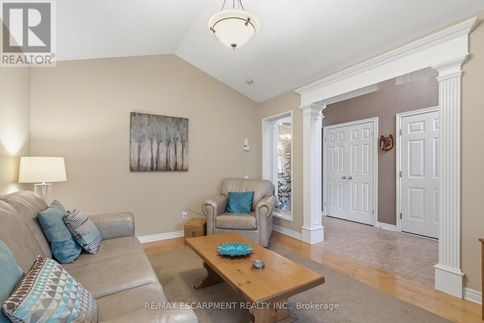 5 Briarwood Drive, St. Catharines, Ontario  L2S 4A7 - Photo 13 - X12839880