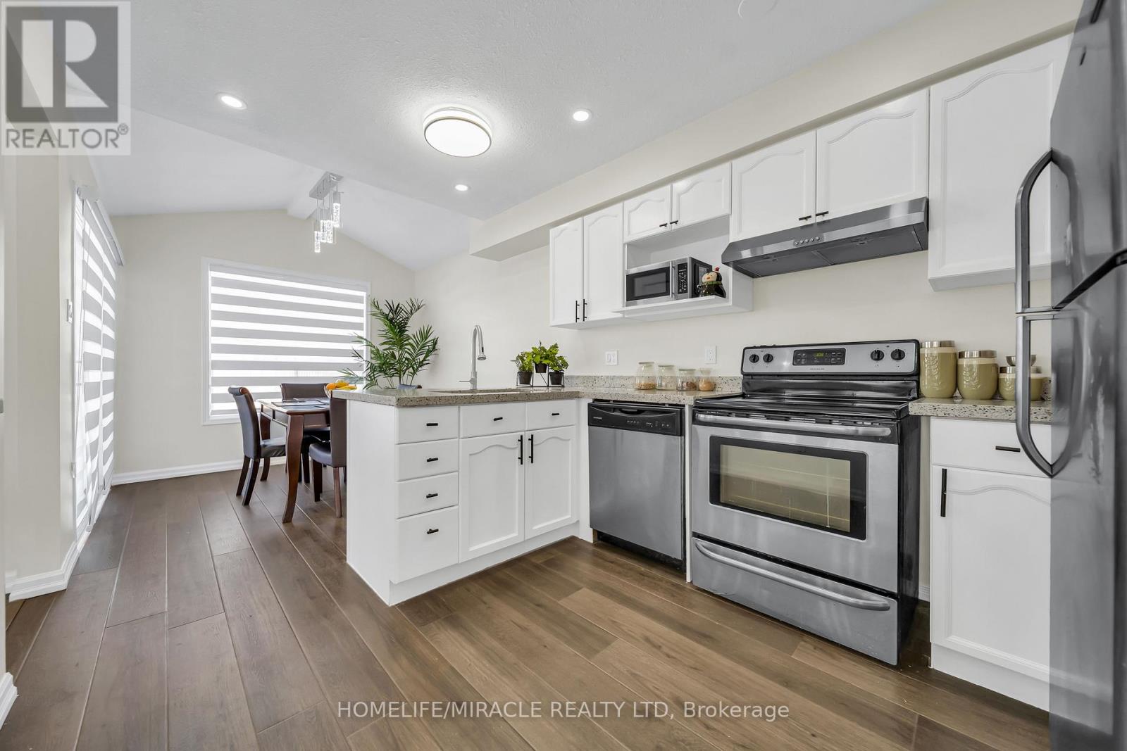 25 Breesegarden Lane, Guelph, Ontario  N1E 7H1 - Photo 12 - X12839946