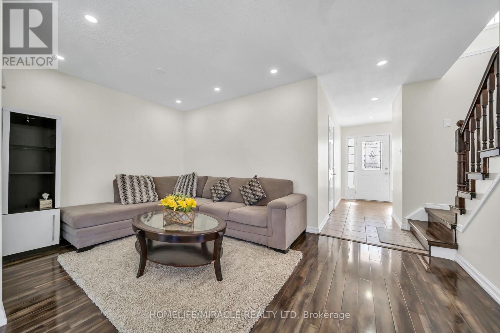 25 Breesegarden Lane, Guelph, Ontario  N1E 7H1 - Photo 4 - X12839946