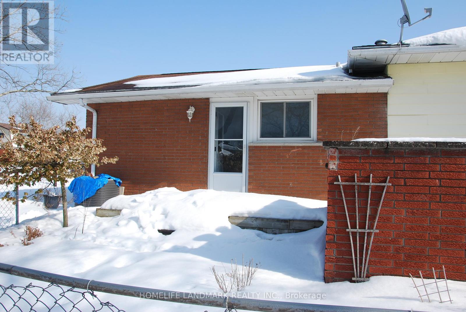 7116 Centennial Street, Niagara Falls, Ontario  L2G 2Z1 - Photo 4 - X12839990