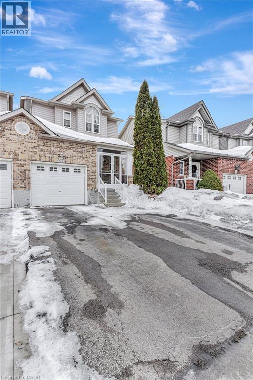 477 Activa Avenue, Kitchener, Ontario N2E 4C1 - Photo 2 - 40808715