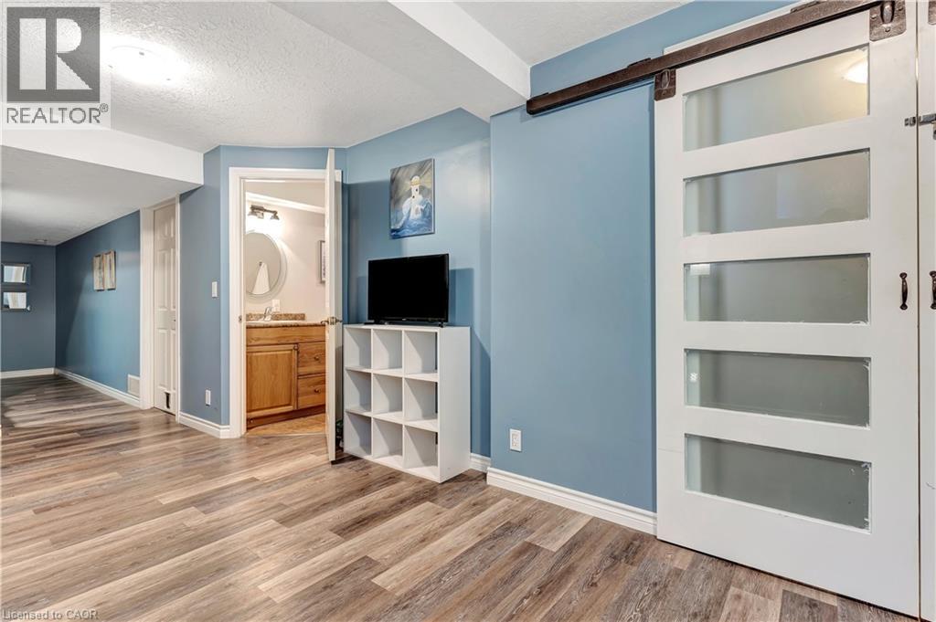 477 Activa Avenue, Kitchener, Ontario N2E 4C1 - Photo 37 - 40808715