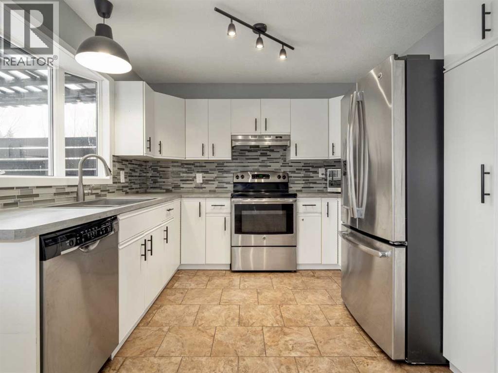 137 Pensacola Court W, Lethbridge, Alberta  T1K 4R7 - Photo 13 - A2289953