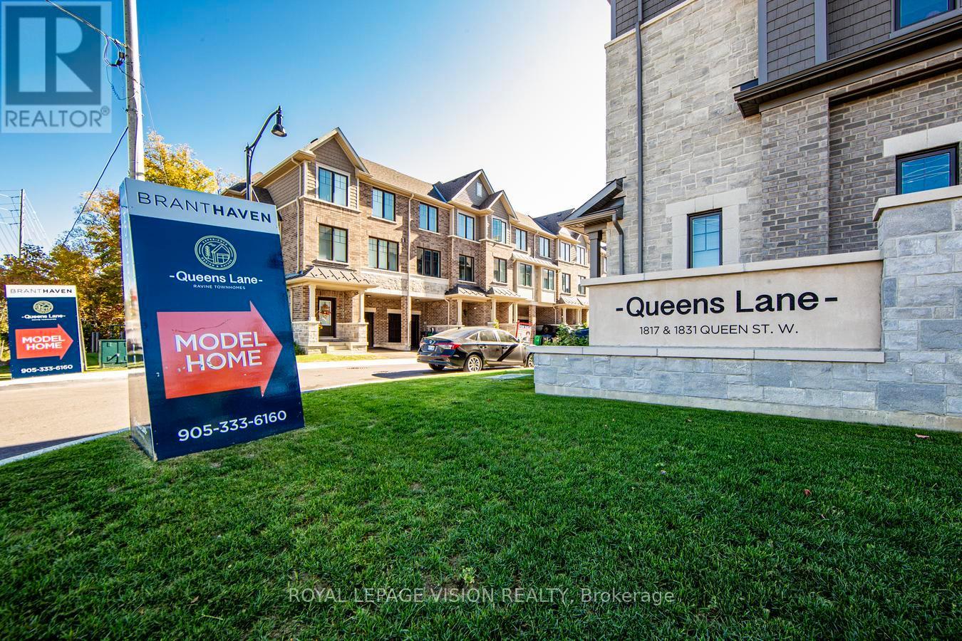 14 Folcroft Street, Brampton, Ontario  L6Y 0B6 - Photo 2 - W12839668