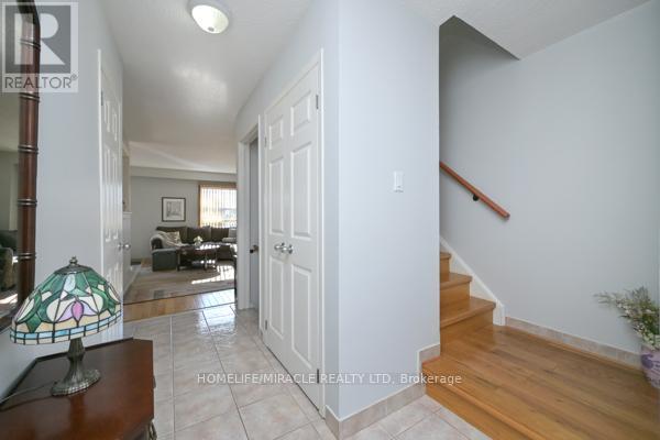 27 - 121 Falconer Drive, Mississauga, Ontario  L5N 2K8 - Photo 4 - W12839956