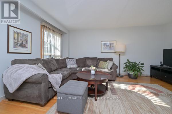 27 - 121 Falconer Drive, Mississauga, Ontario  L5N 2K8 - Photo 7 - W12839956